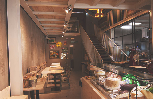 Amarcord Gourmet Pub